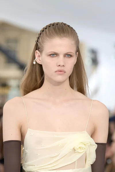 Look 37